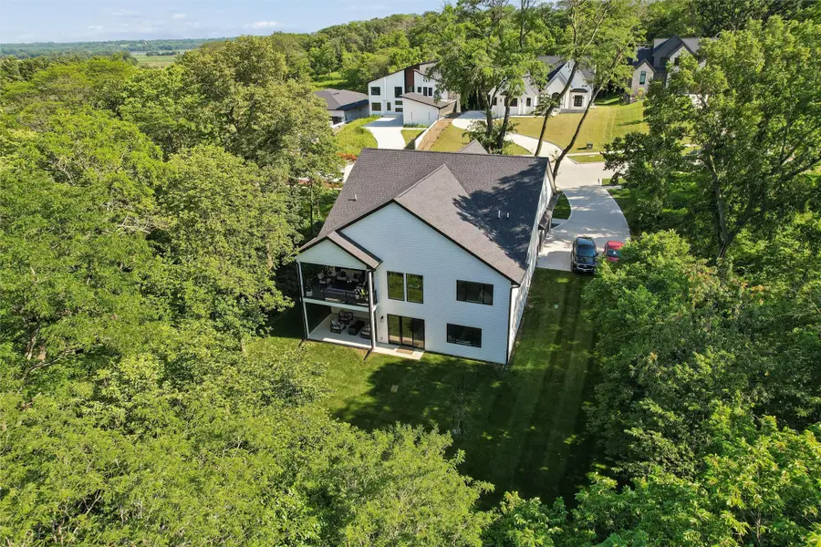 10415 Thorne Drive, West Des Moines, IA 50266 - #2