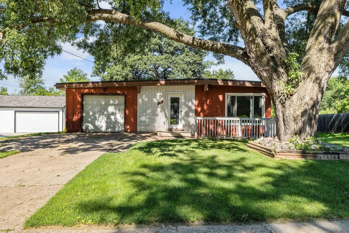 521 Snyder Avenue, Norwalk, IA 50211 - #1