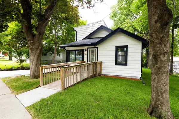 3402 Arthur Avenue, Des Moines, IA 50317