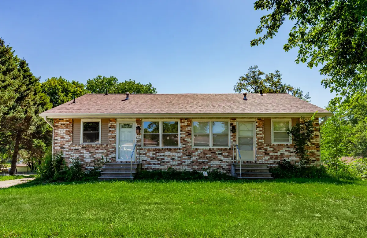 4001/4003 79th Street, Urbandale, IA 50322 - #1