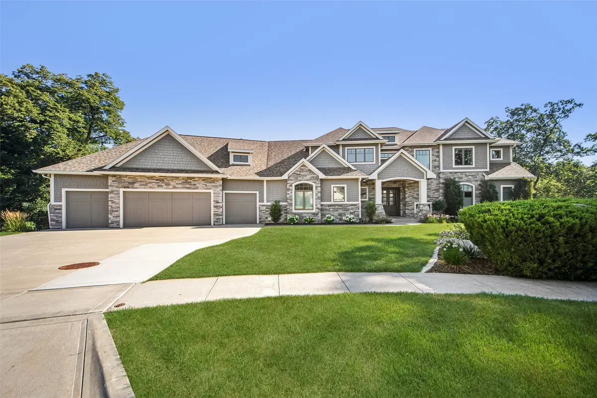 6211 Enclave Circle, Johnston, IA 50131 - #1