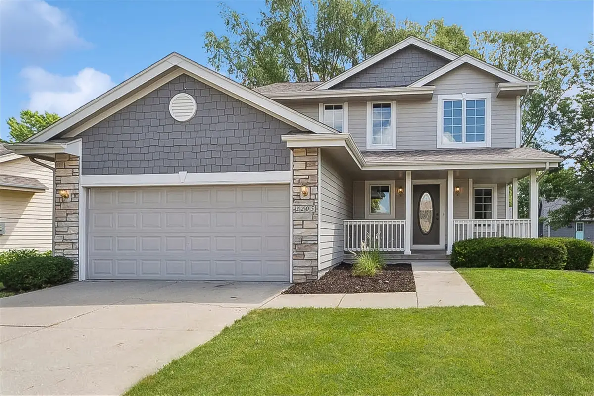 2205 Country Cove Lane, Altoona, IA 50009 - #1