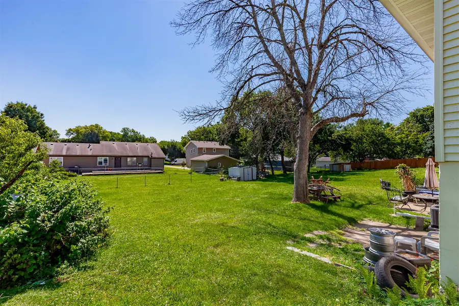 4025/4027 79th Street, Urbandale, IA 50322 - #2