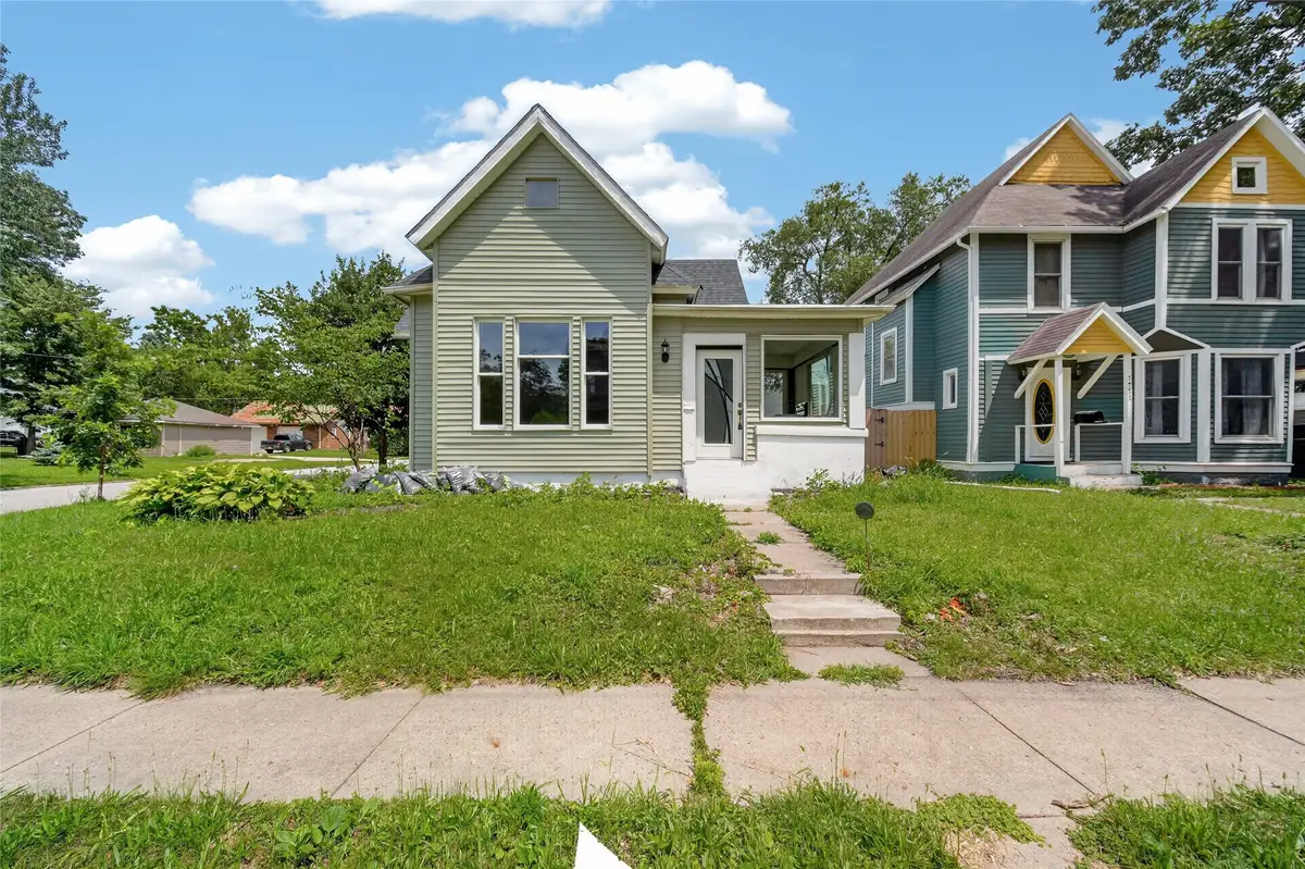 1735 7th Street, Des Moines, IA 50314 - #1