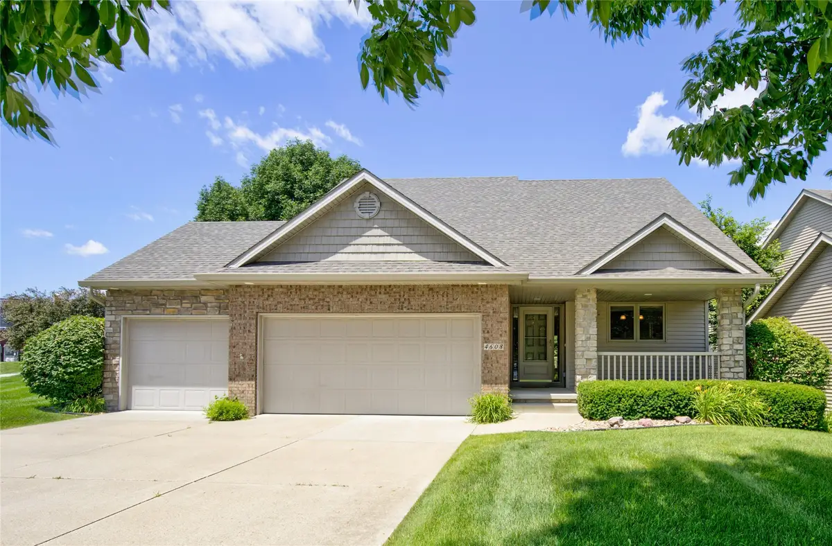 4608 154th Street, Urbandale, IA 50323 - #1