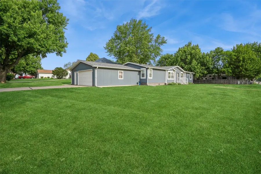 324 S Adair Street, Stuart, IA 50250 - #3