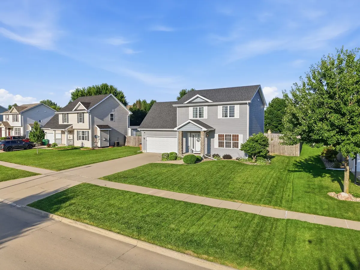 5921 NW 106th Street, Johnston, IA 50131 - #1