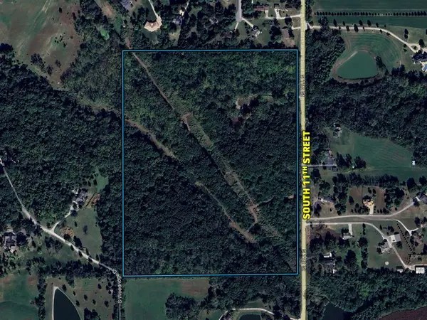 2479 & 2521 SE 11th Street, West Des Moines, IA 50265