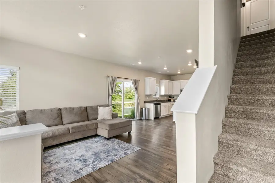 831 NE Bowman Drive, Waukee, IA 50263 - #3