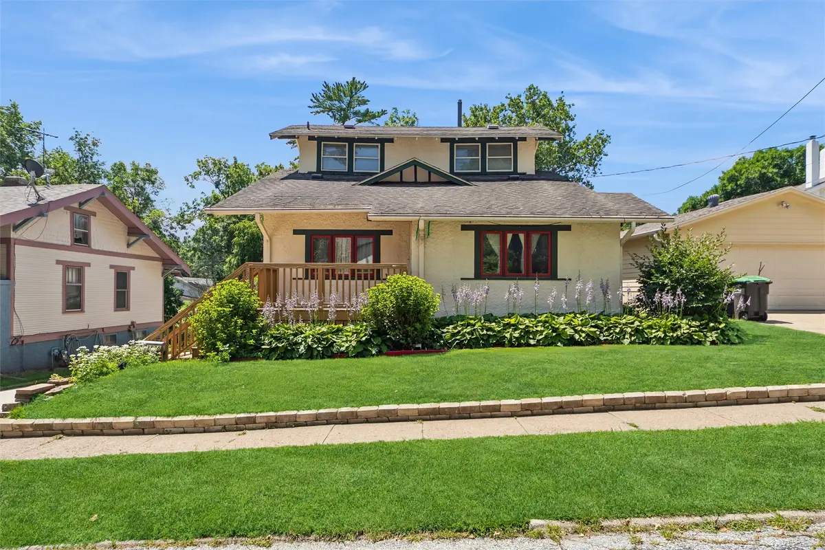 3828 Hunter Avenue, Des Moines, IA 50311 - #1