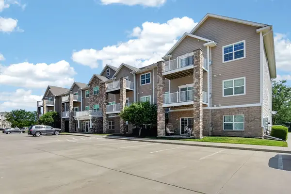 8350 Ep True Parkway #3307, West Des Moines, IA 50266