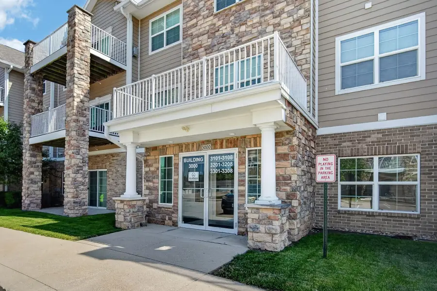 8350 Ep True Parkway #3307, West Des Moines, IA 50266 - #2