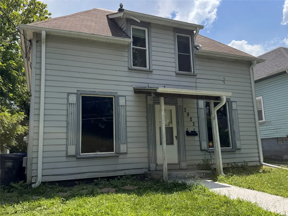 3923 8th Street, Des Moines, IA 50313 - #1