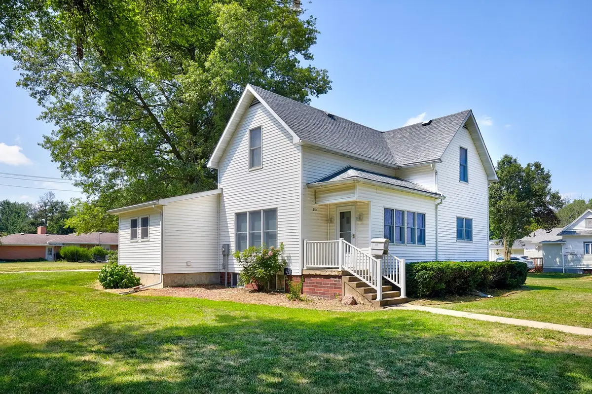212 NE Elm Street, Greenfield, IA 50849 - #1