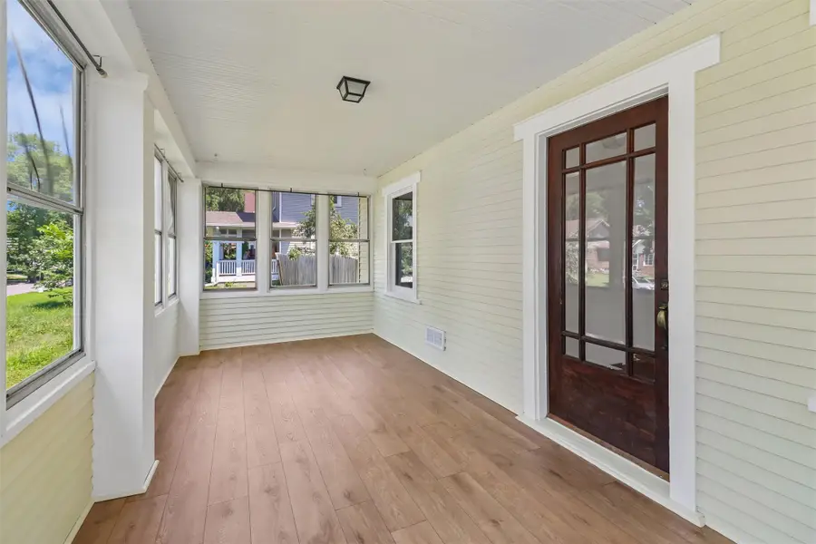 1805 E 12th Street, Des Moines, IA 50316 - #2
