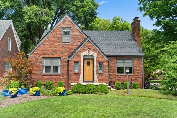 4601 Beaver Crest Drive, Des Moines, IA 50310