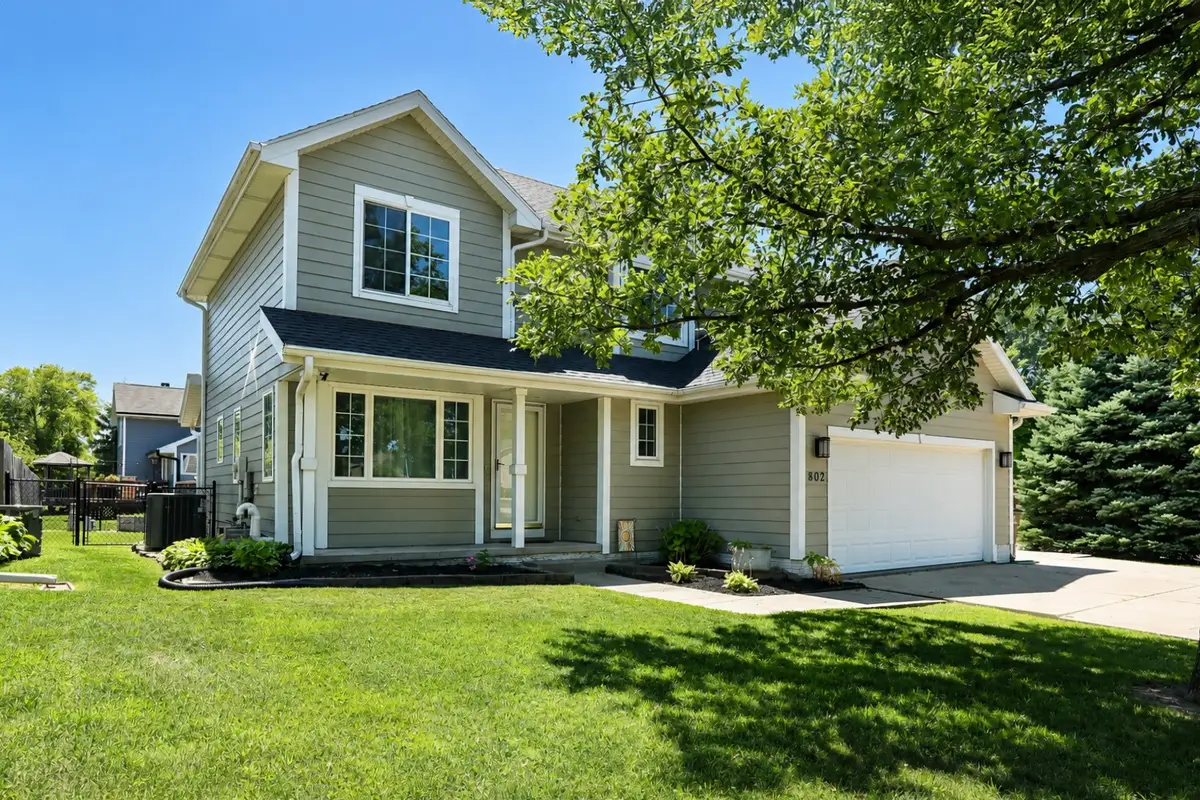 802 13th Street Se, Altoona, IA 50009 - #1