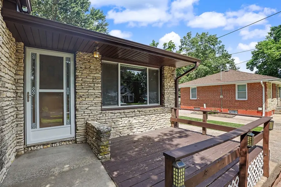 5936 SW 2nd Street, Des Moines, IA 50315 - #3