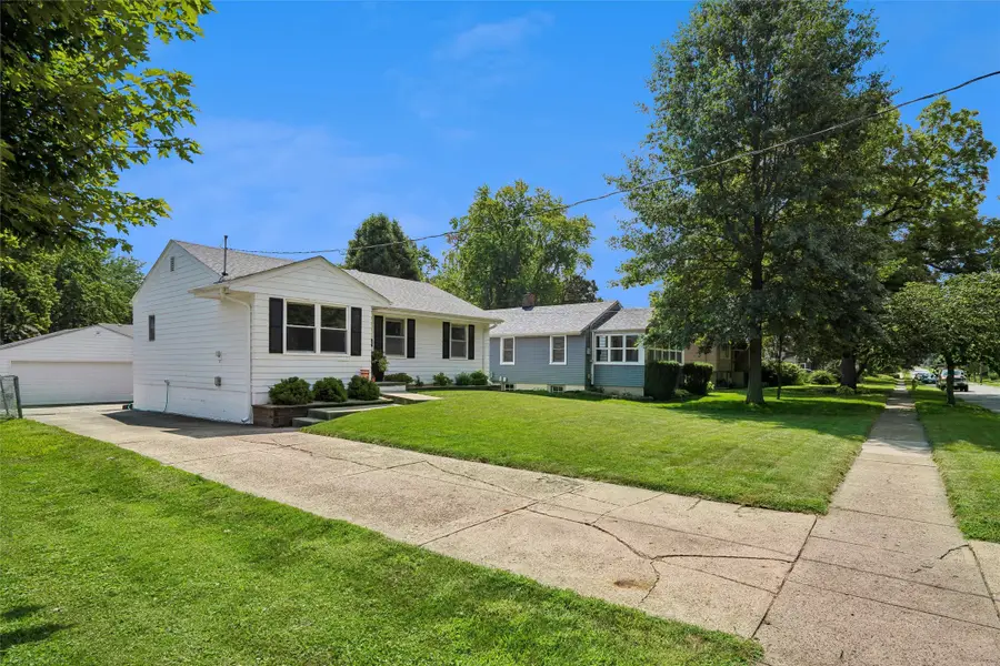 3507 49th Street, Des Moines, IA 50310 - #2
