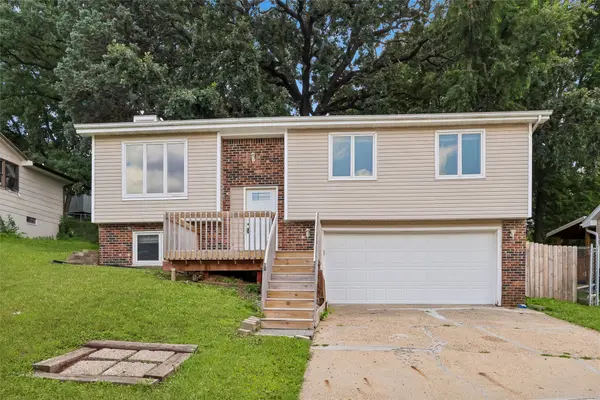 817 E Hackley Avenue, Des Moines, IA 50315