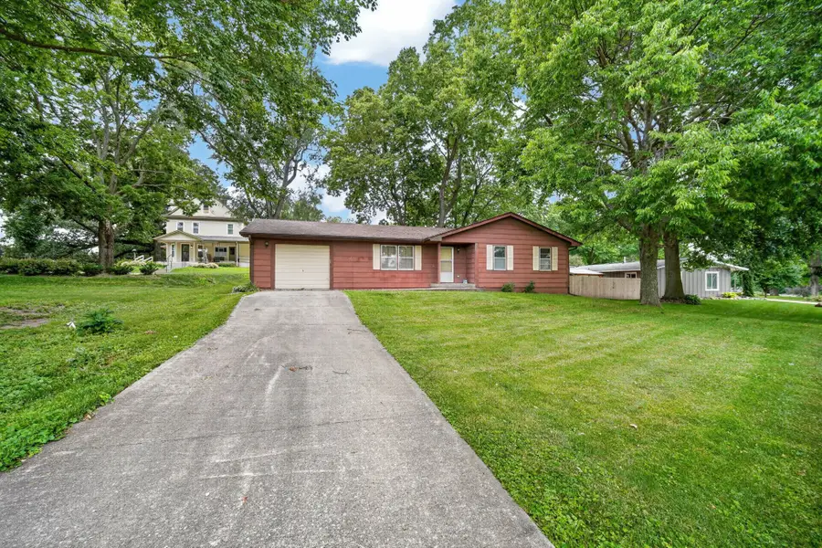 222 Park Street, Carlisle, IA 50047 - #2