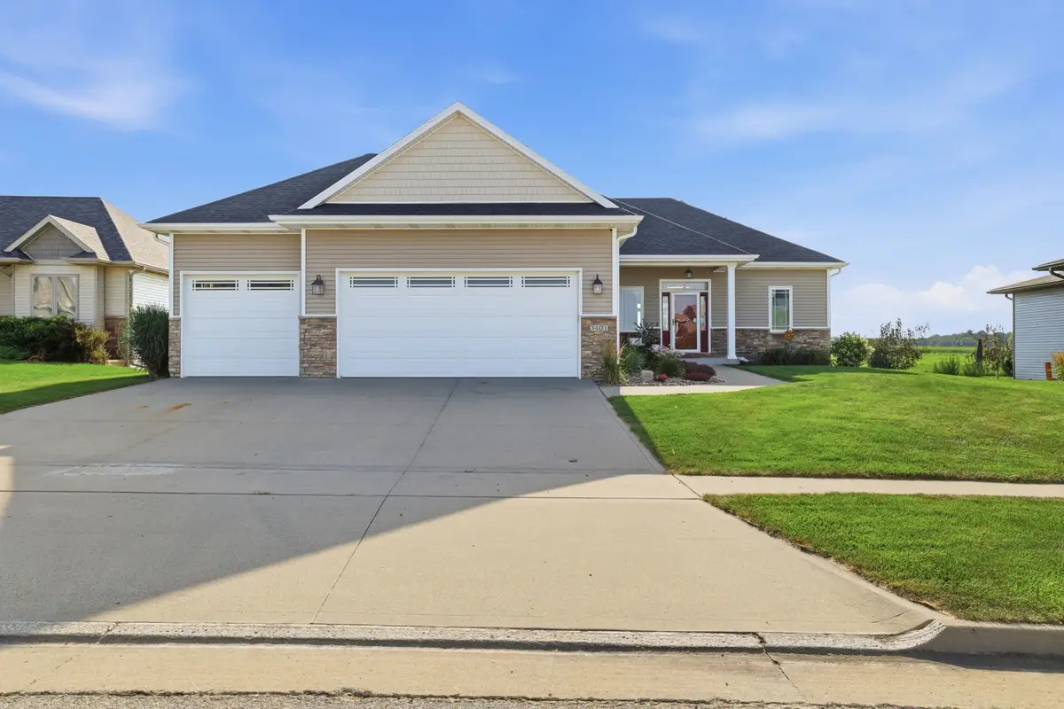 3401 Red Fox Road, Ames, IA 50014 - #1