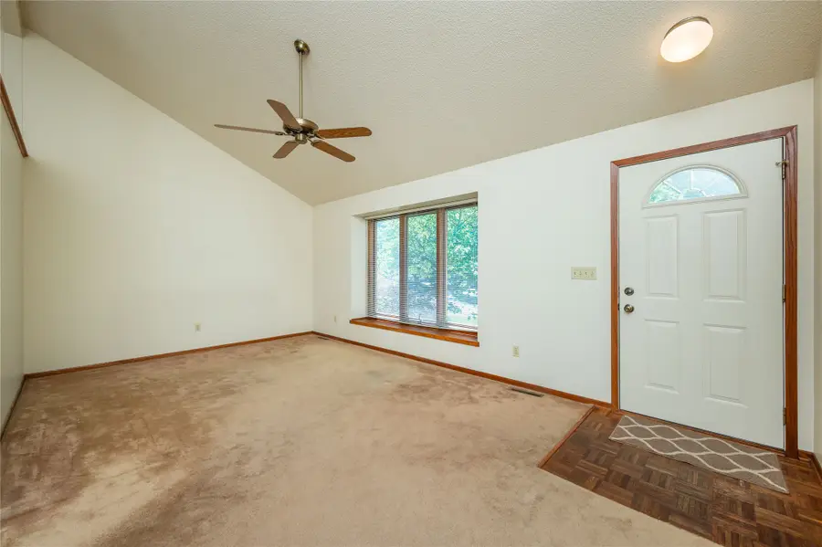 5935 Ashland Place, Johnston, IA 50131 - #3