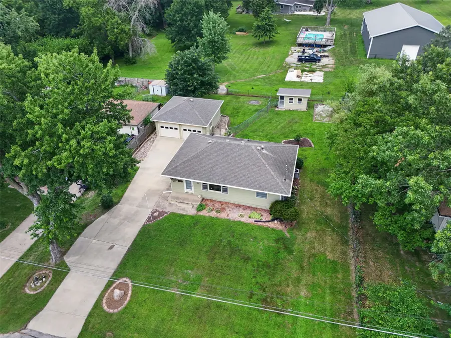 940 NE 51st Avenue, Des Moines, IA 50313 - #2