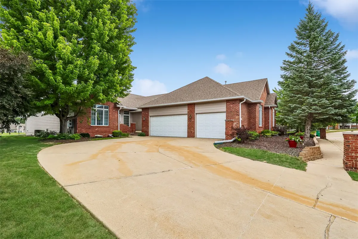 1911 NW 126th Street, Clive, IA 50325 - #1