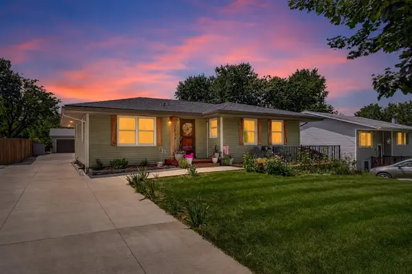 3826 E 40th Street, Des Moines, IA 50317