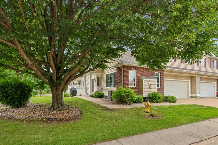 5480 Longview Court #1, Johnston, IA 50131 - #2