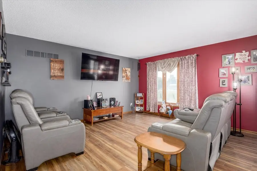 812 Lakeview Drive, Osceola, IA 50213 - #3