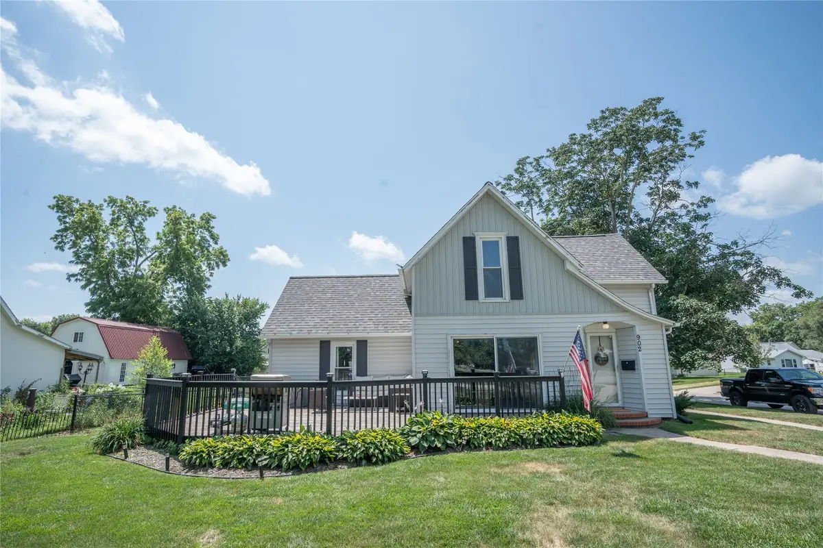 902 E Court Avenue, Winterset, IA 50273 - #1