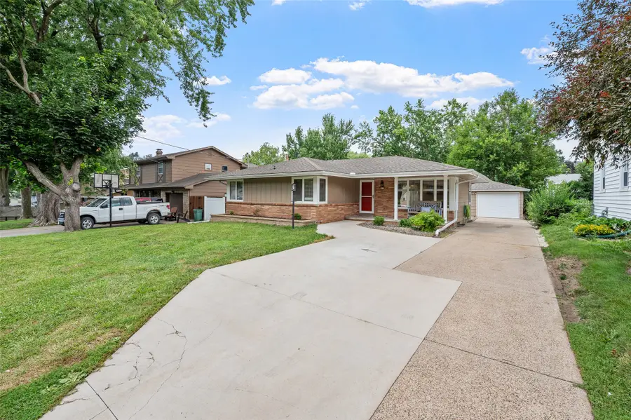 6419 Franklin Avenue, Windsor Heights, IA 50324 - #2