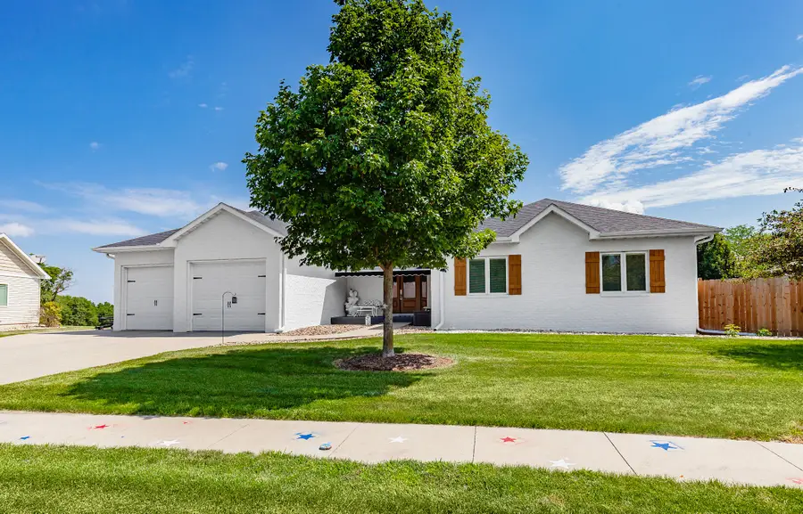 1957 W Jackson Street, Knoxville, IA 50138 - #2