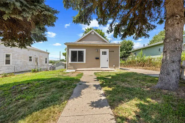 3106 4th Street, Des Moines, IA 50313