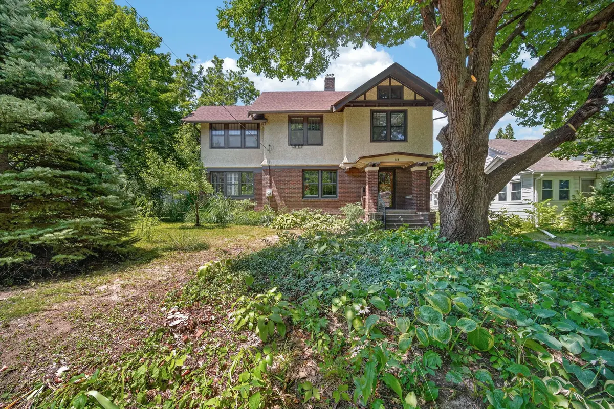 1134 38th Street, Des Moines, IA 50311 - #1