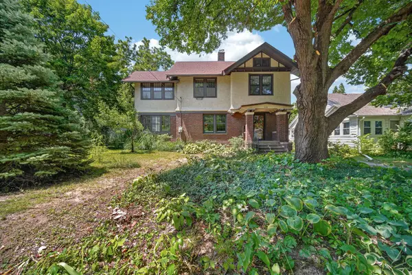 1134 38th Street, Des Moines, IA 50311