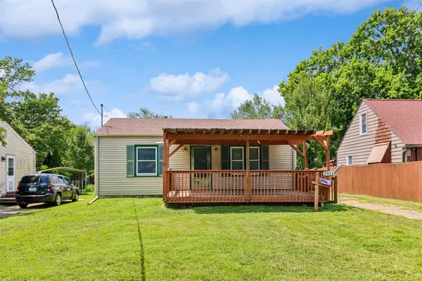 2012 E 27th Street, Des Moines, IA 50317