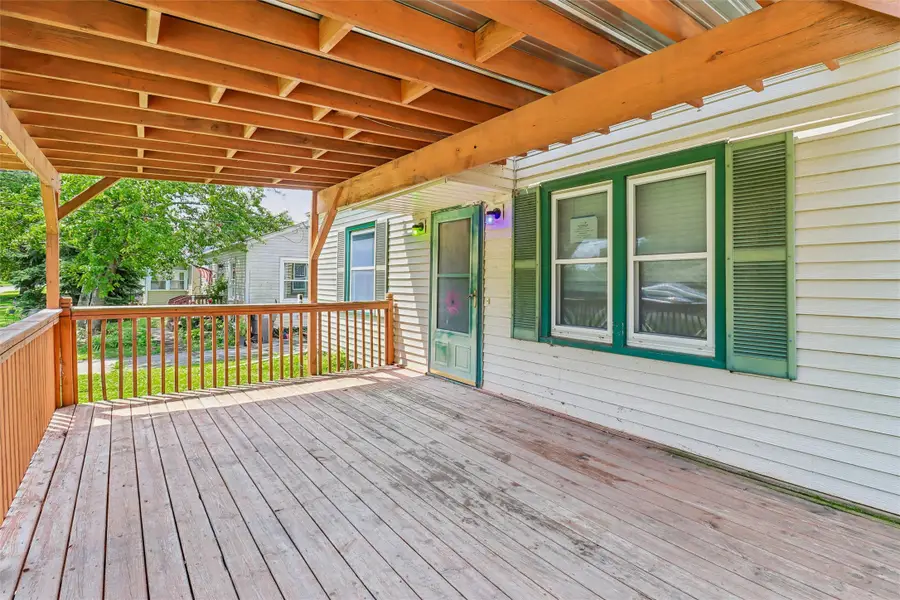 2012 E 27th Street, Des Moines, IA 50317 - #3