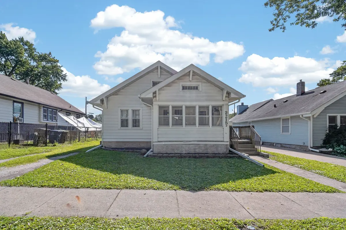 2215 York Street, Des Moines, IA 50316 - #1