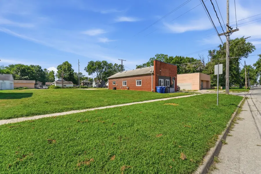 2301 E Grand Avenue, Des Moines, IA 50317 - #3