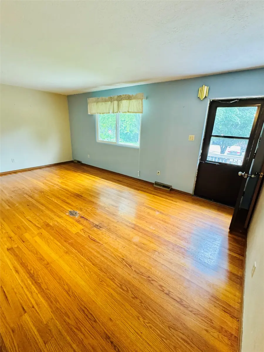 4148 53rd Street, Des Moines, IA 50310 - #2