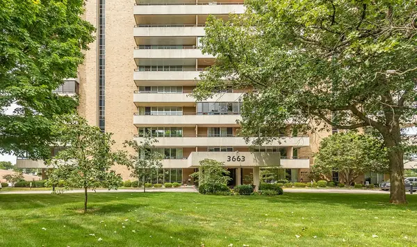 3663 Grand Avenue #107, Des Moines, IA 50312