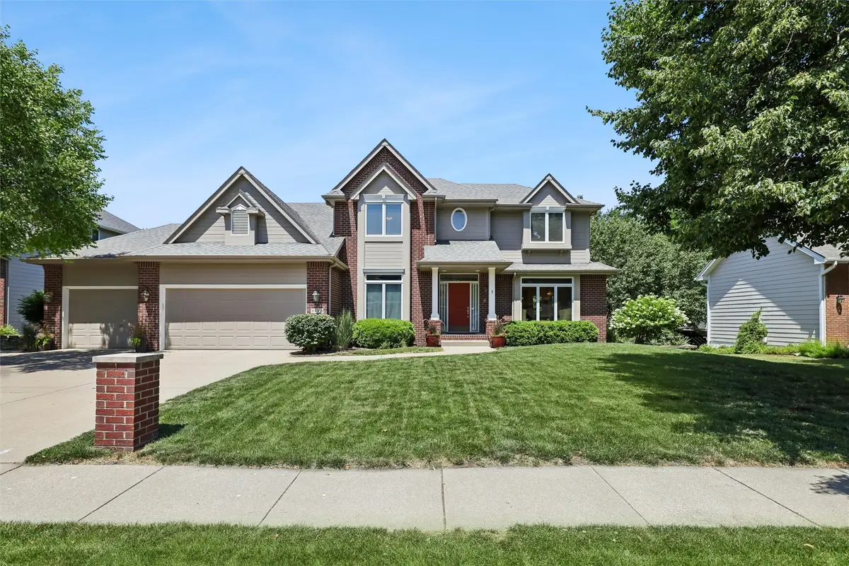 5773 Coachlight Court, West Des Moines, IA 50266 - #1