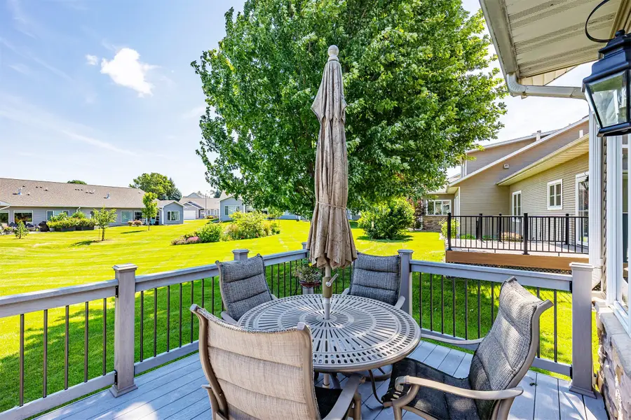 1665 SE Holiday Crest Circle, Waukee, IA 50263 - #2