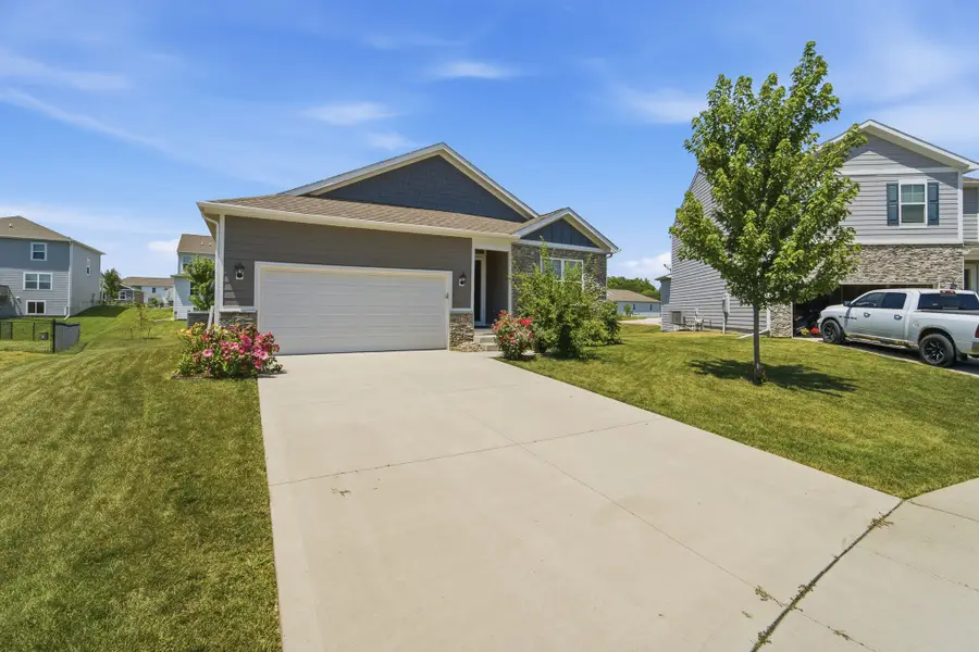 4170 Cheyenne Court, Waukee, IA 50263 - #2