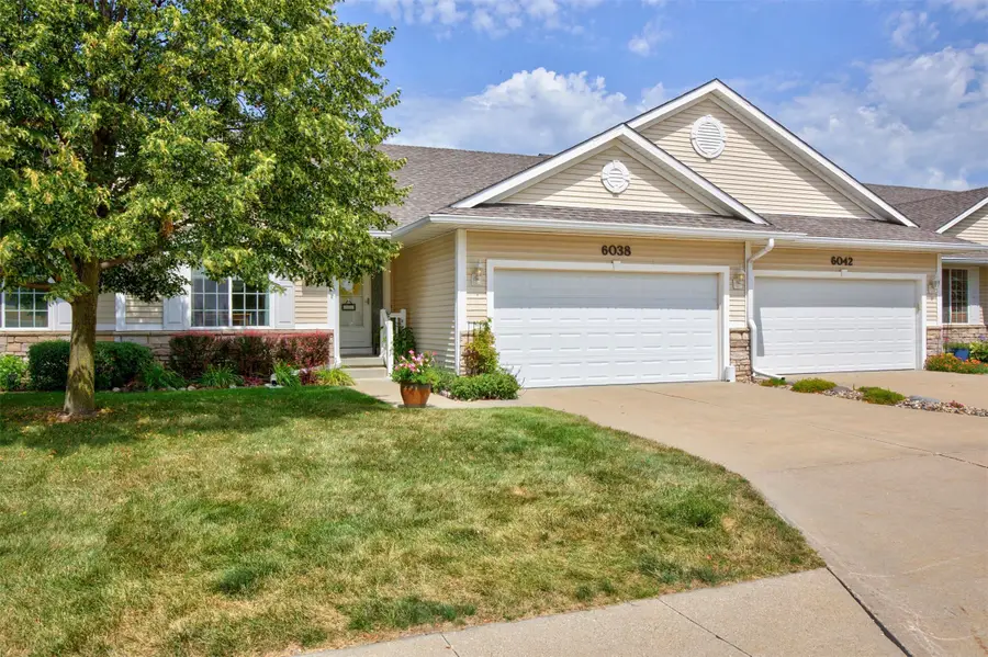 6038 Pinewood Court, Johnston, IA 50131 - #2