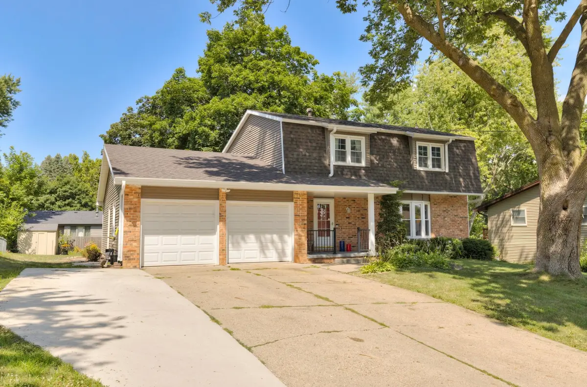 1228 31st Street, West Des Moines, IA 50266 - #1