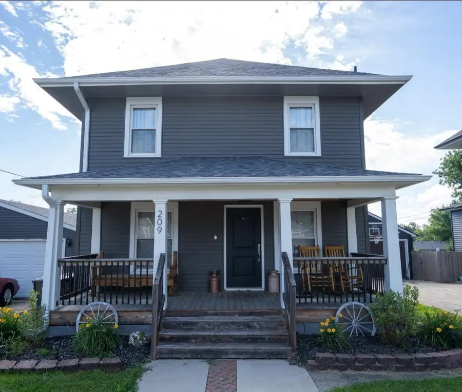 209 S High Street, Baxter, IA 50028 - #2